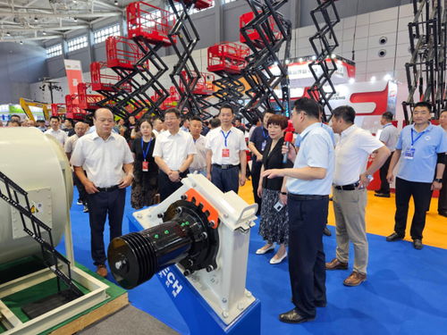 濱州企業(yè)攜海洋工程裝備研發(fā)成果 閃耀魯湘工程機(jī)械大會